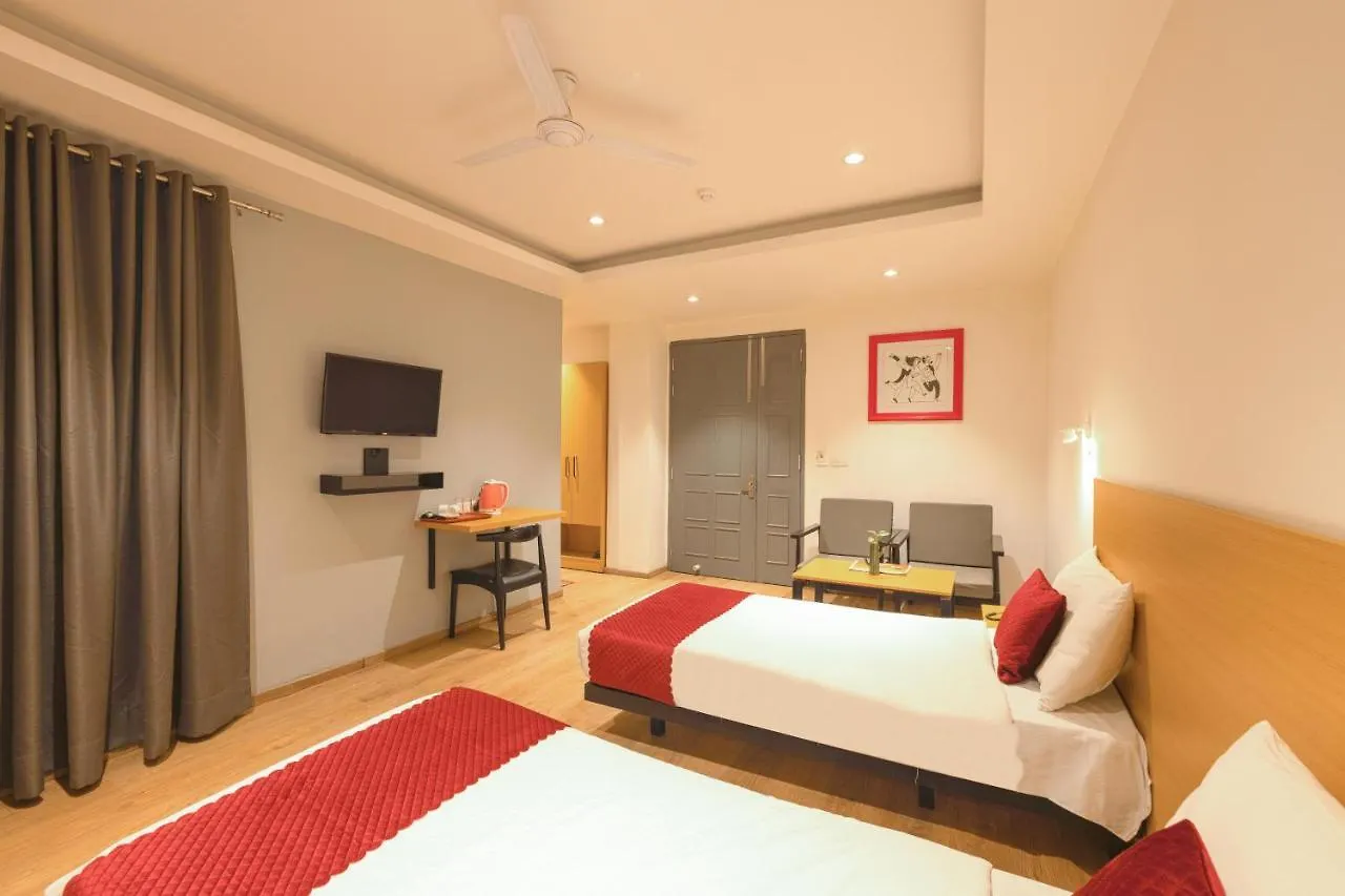 ***  The Grand Tashree At Delhi Airport Hotel New Delhi India