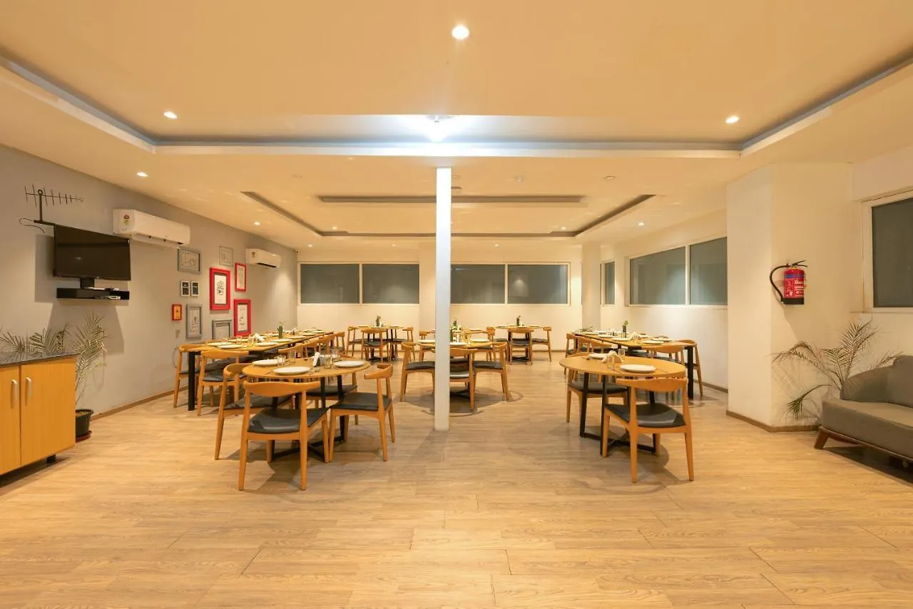 The Grand Tashree At Delhi Airport Hotel New Delhi 3*,  India