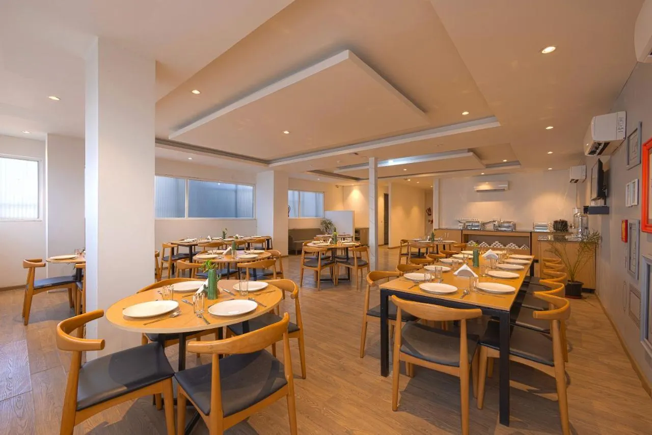 Hotel The Grand Tashree At Delhi Airport Nuova Delhi